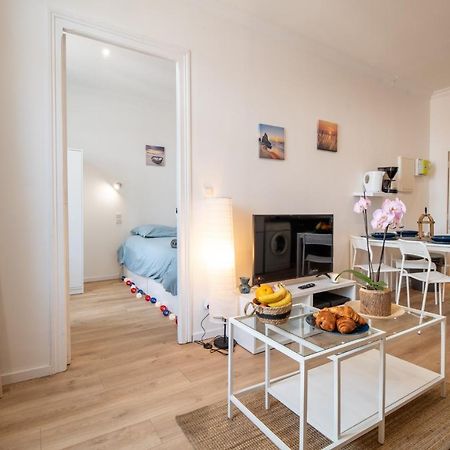 Private Independant Flat - Lourdes City Center - 2 Balconies Exterior foto